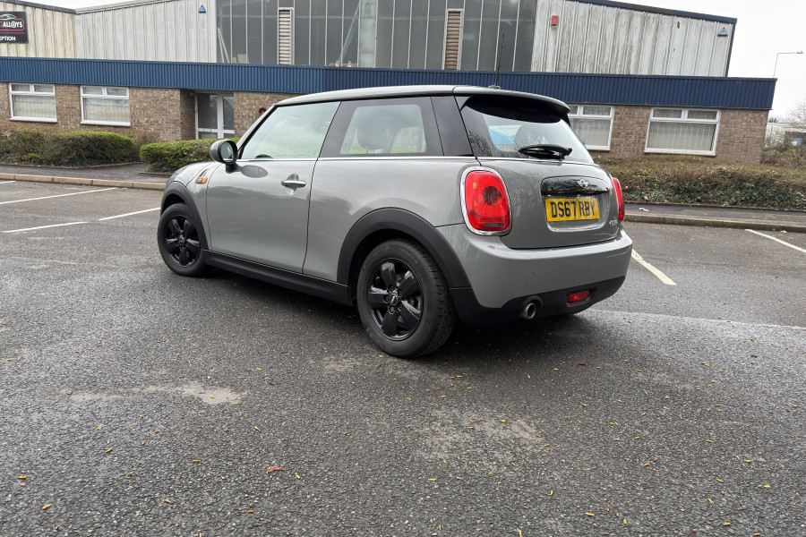 MINI Hatch 